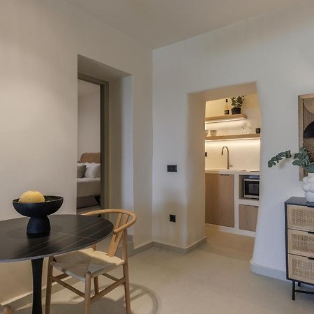 Morfes Luxury Suites By Caldera Houses فِروستيفاني المظهر الخارجي الصورة