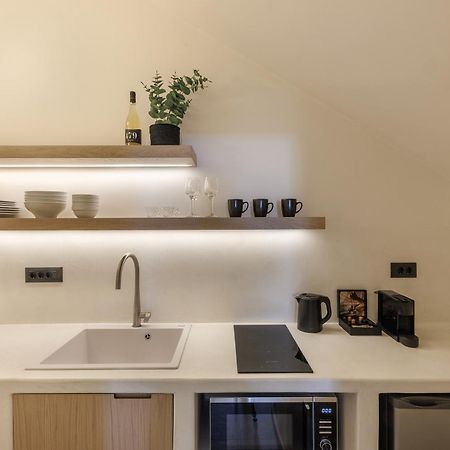 Morfes Luxury Suites By Caldera Houses فِروستيفاني المظهر الخارجي الصورة