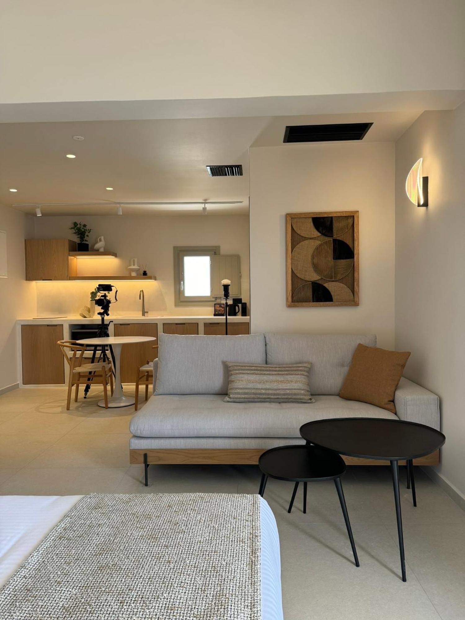 Morfes Luxury Suites By Caldera Houses فِروستيفاني المظهر الخارجي الصورة