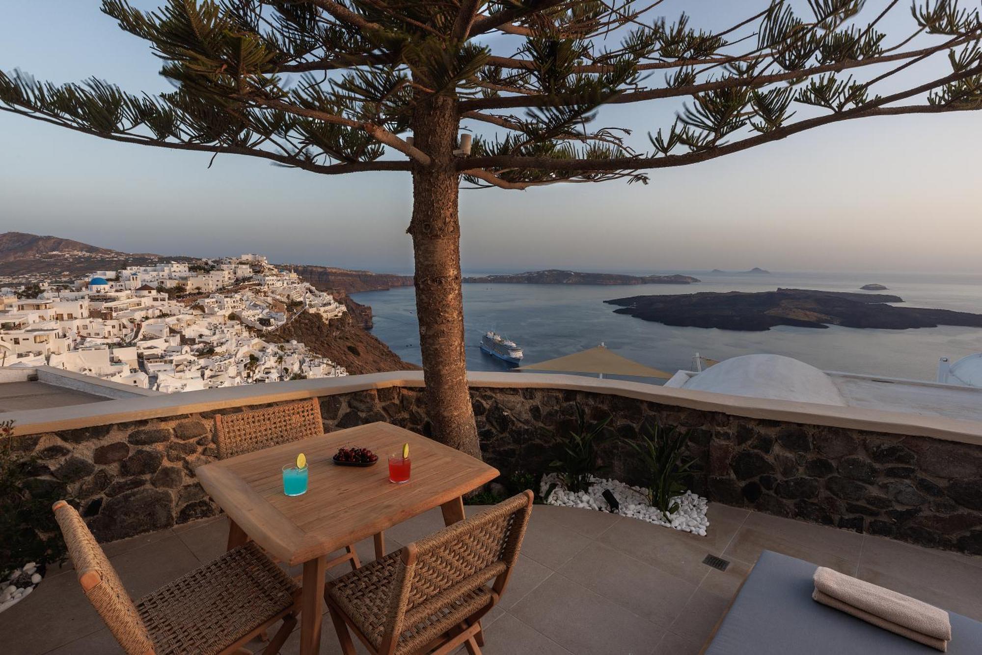 Morfes Luxury Suites By Caldera Houses فِروستيفاني الغرفة الصورة
